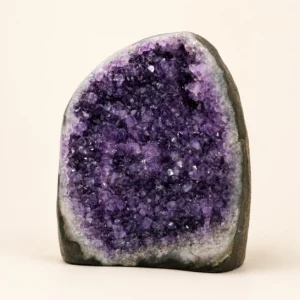 529c29b7-a7aa-451f-a08b-07c458deb0bd Amethyst Geode